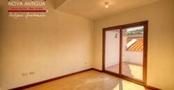 T51 – House in a gated community on the road to San Miguel Dueñas