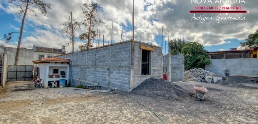 D74 – Exclusive Apartments Under Construction Near Antigua Guatemala