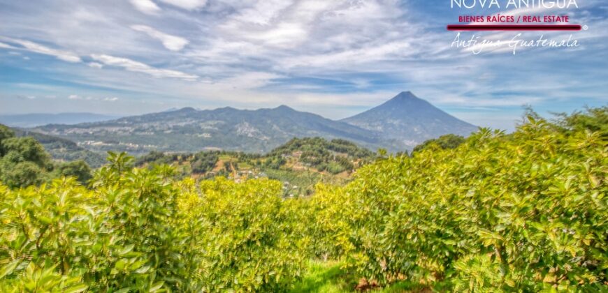 EH222 – Country House in the El Hato Area