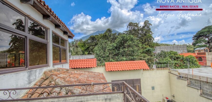 J153-Apartment located in Ciudad Vieja