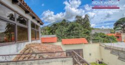 J153-Apartamento con ingreso compartido sin muebles ubicado en Ciudad Vieja