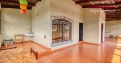 J153-Apartamento con ingreso compartido sin muebles ubicado en Ciudad Vieja