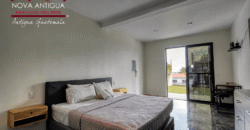J152 – Spacious furnished house in Ciudad Vieja area in a residential