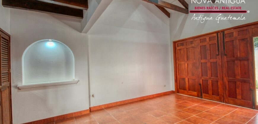 I487 – Casa en el area de San Pedro las Huertas