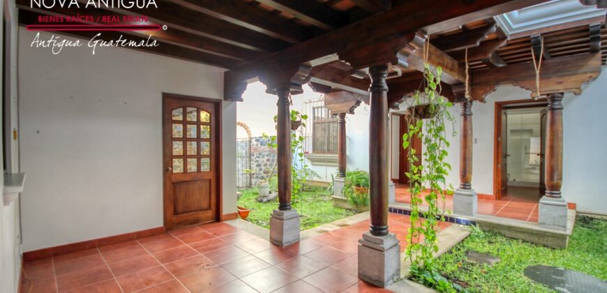 I487 – House in San Pedro las Huertas area