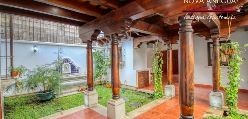 I487 – House in San Pedro las Huertas area