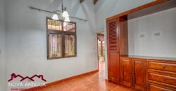 I487 – House in San Pedro las Huertas area