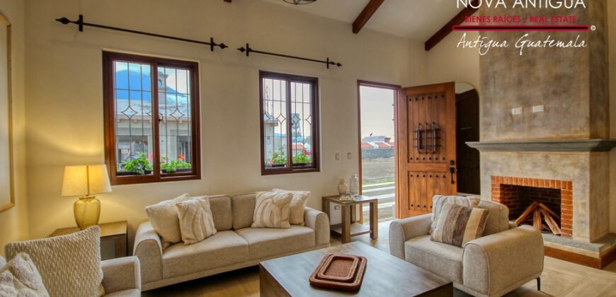 T52 – Beautiful home in a gated community in the San Miguel Dueñas area