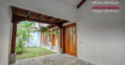 T52- Hermosa casa en residencial en el area de San Miguel Dueñas