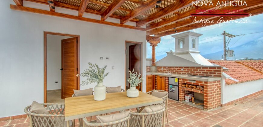 T52- Hermosa casa en residencial en el area de San Miguel Dueñas