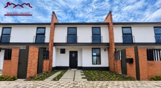 J297 – Casa de 3 habitaciones en renta