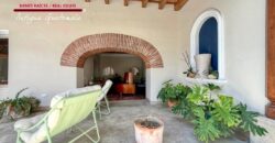 A4258 – Commercial Spaces in the Center of Antigua, Guatemala