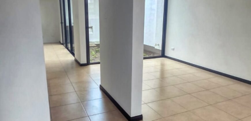 J297 – Casa de 3 habitaciones en renta