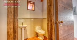 E250- Acogedor apartamento en el area de Santa Ana