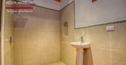 E250- Acogedor apartamento en el area de Santa Ana