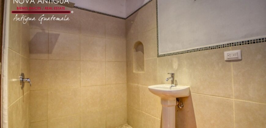 E250- Acogedor apartamento en el area de Santa Ana
