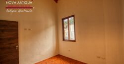 E250 – Cozy apartment in the Santa Ana area