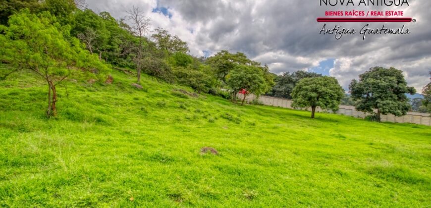 F495 – TERRENO SOBRE RN-14 | 53 METROS DE FRENTE EN PASTORES, SACATEPÉQUEZ