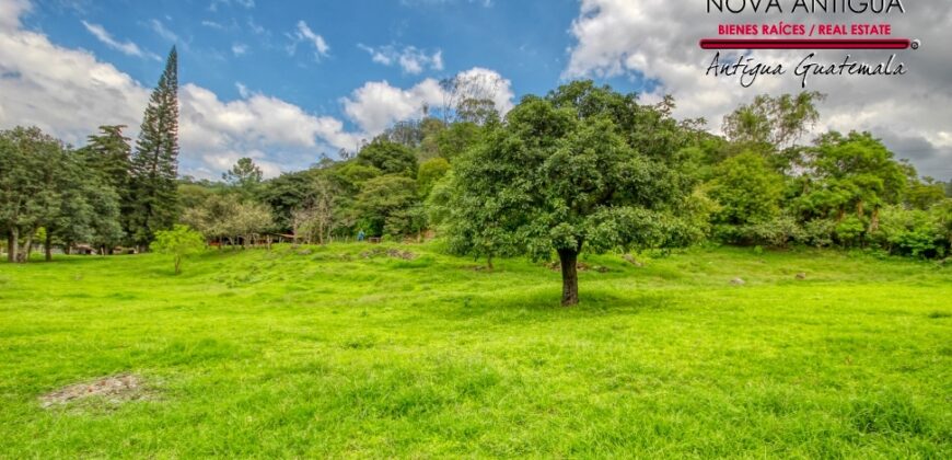 F495 – LAND ON RN-14 HIGHWAY | 53-METER FRONTAGE IN PASTORES, SACATEPÉQUEZ