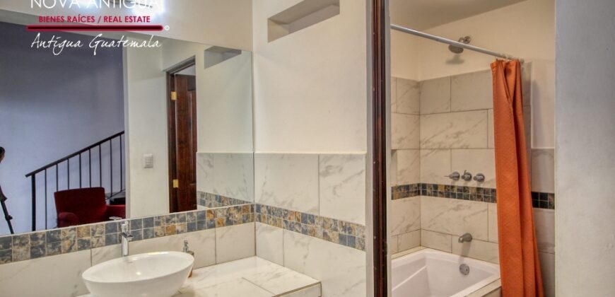 A4257 – Home within walking distance of the Central Park