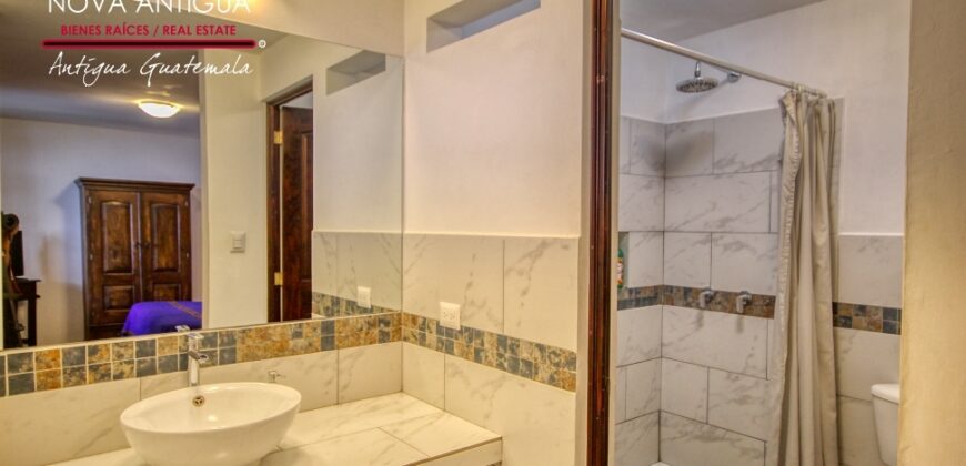 A4257 – Home within walking distance of the Central Park