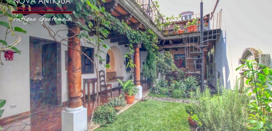 A4257 – Home within walking distance of the Central Park