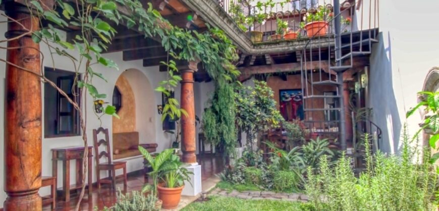 A4257 – Home within walking distance of the Central Park