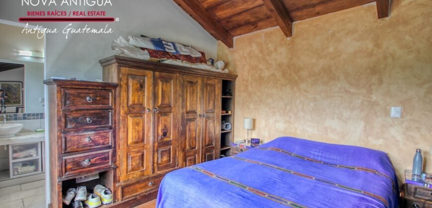 A4257 – Home within walking distance of the Central Park