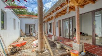 T54 – House under construction in the Hacienda del Comendador residential community