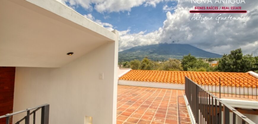 T53 -Casa en venta en Hacienda el Comendador
