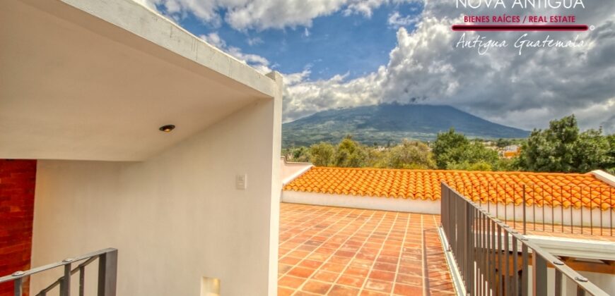 T53 – House for sale in Hacienda el Comendador