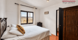 I76 – Cozy 2 bedroom house in small gated Community