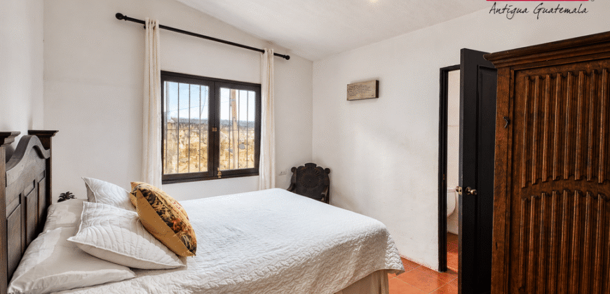 I76 – Casa en pequeño residencial en San Pedro Las Huertas