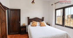 I76 – Cozy 2 bedroom house in small gated Community