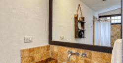 I76 – Casa en pequeño residencial en San Pedro Las Huertas