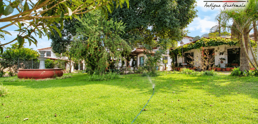 I76 – Cozy 2 bedroom house in small gated Community