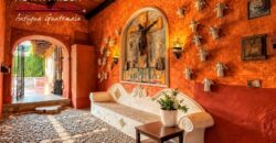 A4254 – Casa en el centro de Antigua Guatemala