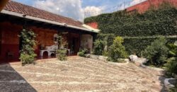 A4254 – House in the center of Antigua Guatemala