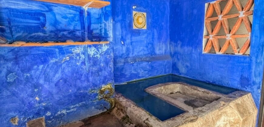 A4254 – House in the center of Antigua Guatemala
