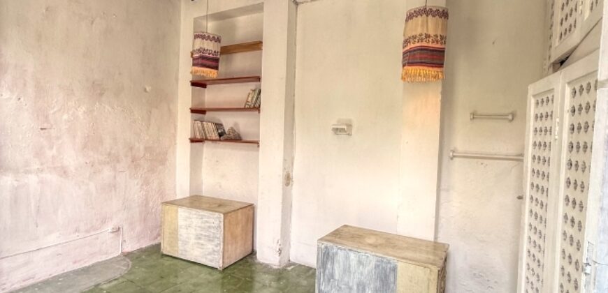A4254 – House in the center of Antigua Guatemala